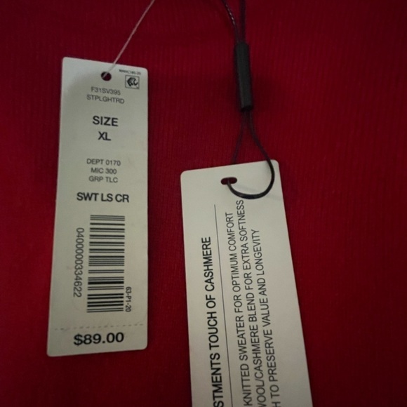 NWT 70% Wool 30% Cashmere Blend Classic Crew Neck Sweater in Red - Picture 6 of 9